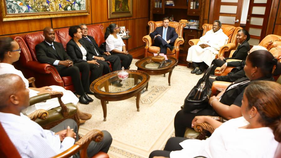 Procurador sostiene encuentro de trabajo con miembros de la Pastoral Penitenciaria 