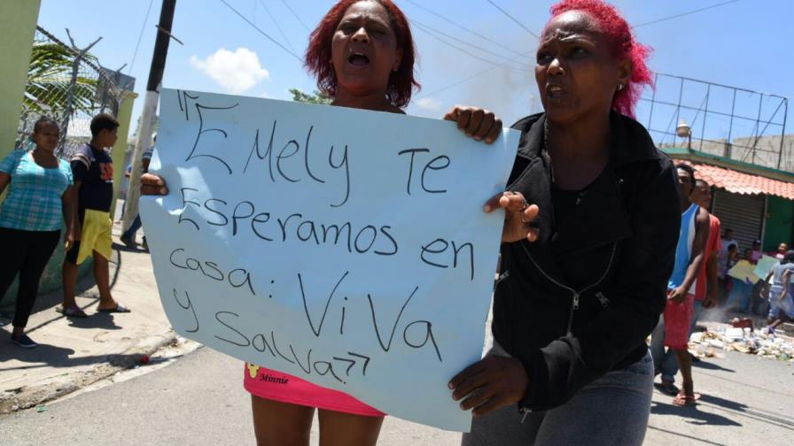 Autoridades buscan cadáver de Emely Peguero en vertedero de Cenoví Autoridades buscan cadáver de Emely Peguero en vertedero de Cenoví