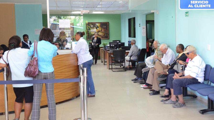 Plantean revisar edad de retiro y aportes a pensiones Plantean revisar edad de retiro y aportes a pensiones