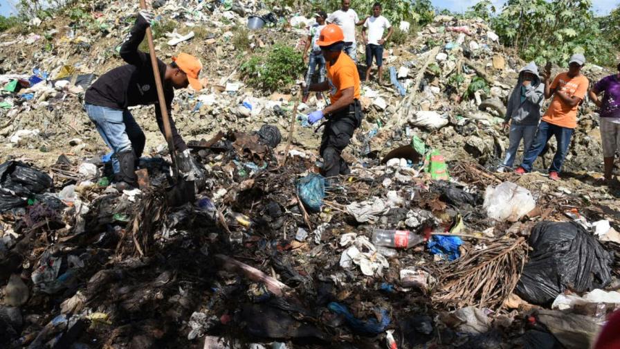 No encuentran cuerpo de Emely en vertedero de Cenoví