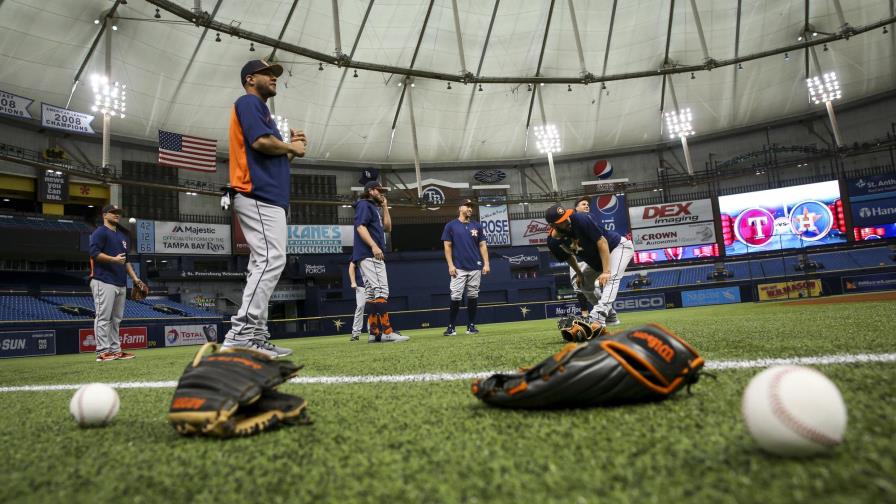 En medio de inundación, Astros regresan a casa el sábado En medio de inundación, Astros regresan a casa el sábado