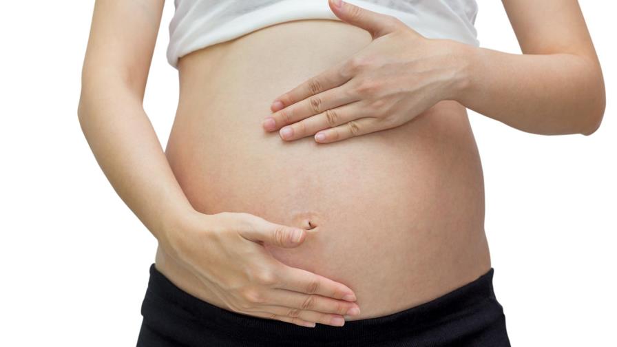 Si su hija adolescente se embaraza... apóyela, llámese o no Emely