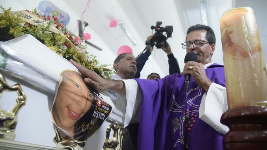 Sacerdote: Muerte de Emely “inspira a una mayor atención a los adolescentes”