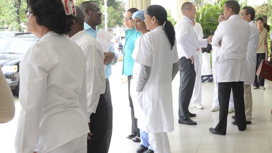Colegio Médico denuncia aumento salarial del 15% programado para agosto no se cumplió en totalidad Colegio Médico denuncia aumento salarial del 15% programado para agosto no se cumplió en totalidad