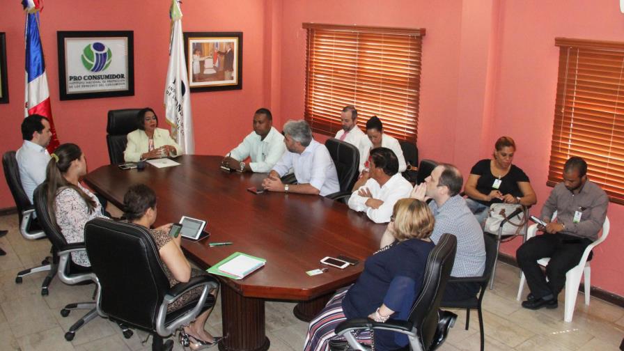 Pro Consumidor convoca mesa de trabajo con comerciantes para abordar el problema de las plagas Pro Consumidor convoca mesa de trabajo con comerciantes para abordar el problema de las plagas