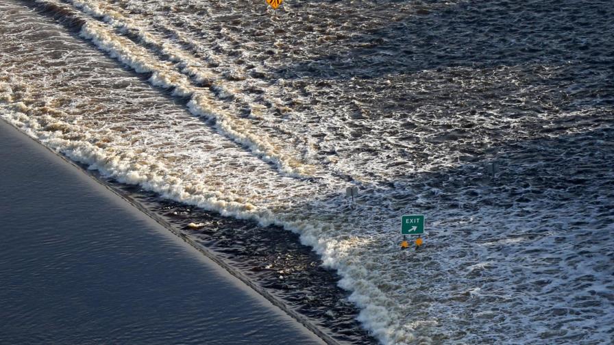 Más evacuaciones en Texas, una semana tras llegada de Harvey Más evacuaciones en Texas, una semana tras llegada de Harvey