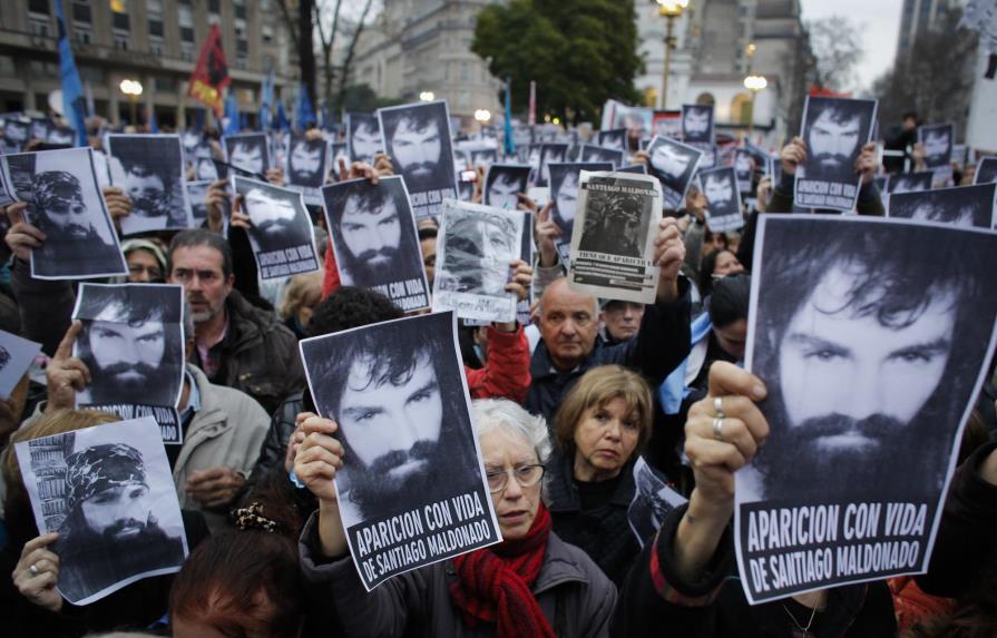 Argentina en vilo por joven desaparecido 
