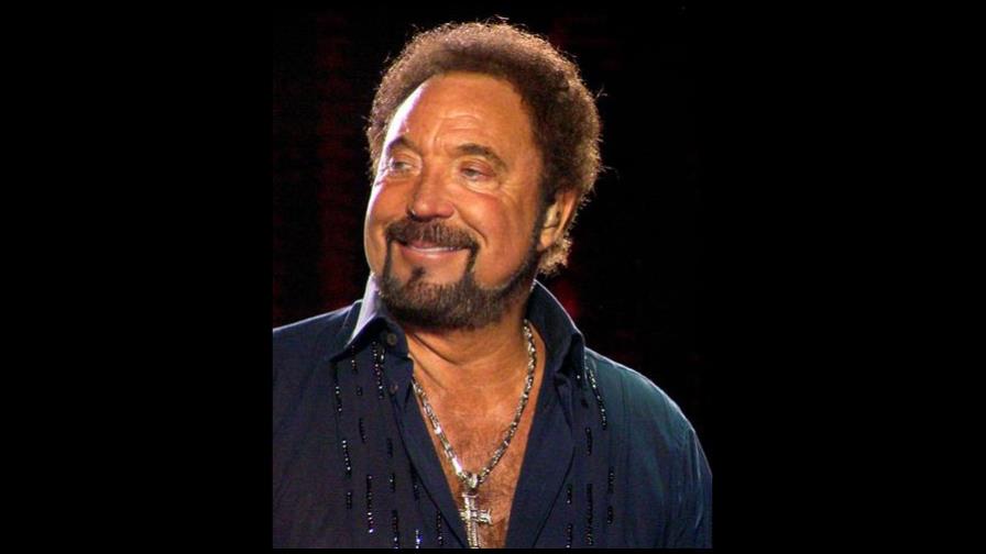 Tom Jones pospone su gira por Estados Unidos por motivos de salud