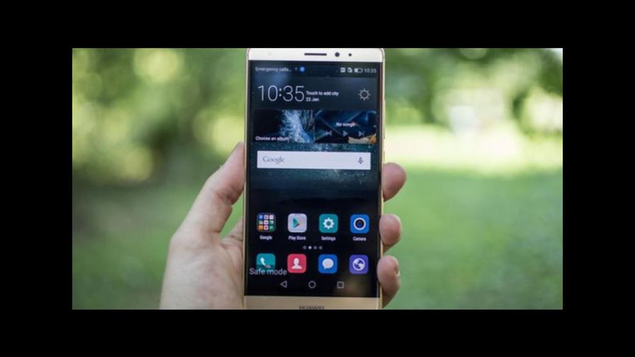Huawei lanza el primer procesador móvil que soporta inteligencia artificial Huawei lanza el primer procesador móvil que soporta inteligencia artificial