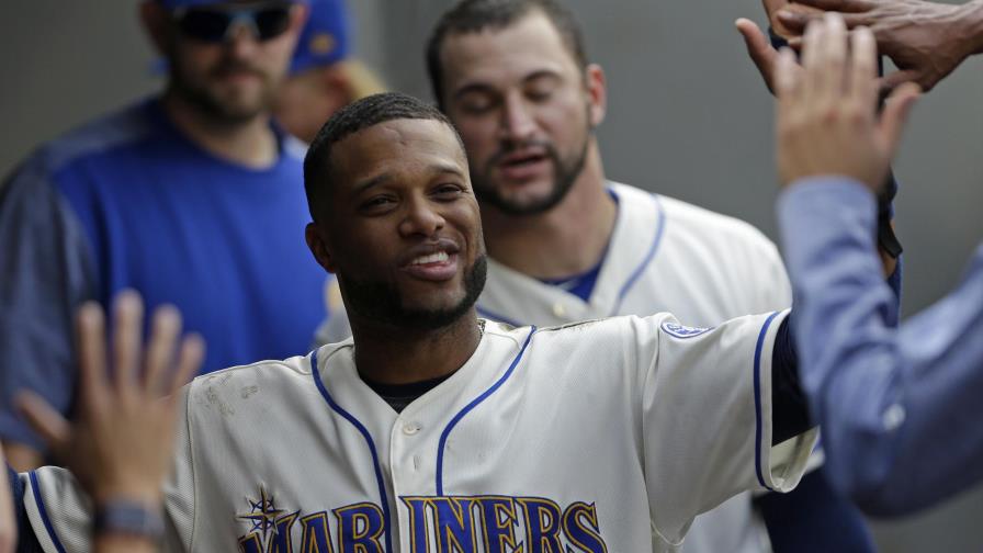 Canó dispara su jonrón 299 en el triunfo de los Marineros sobre los Atléticos