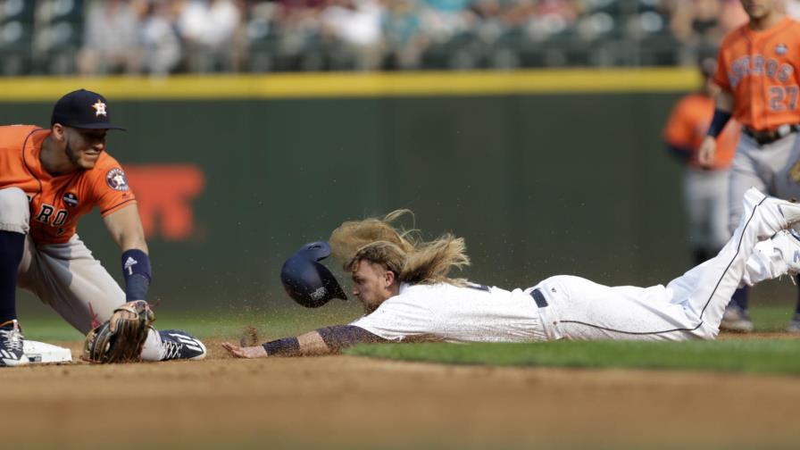 Keuchel lanza hasta la octava y Astros hilan 5ta victoria 