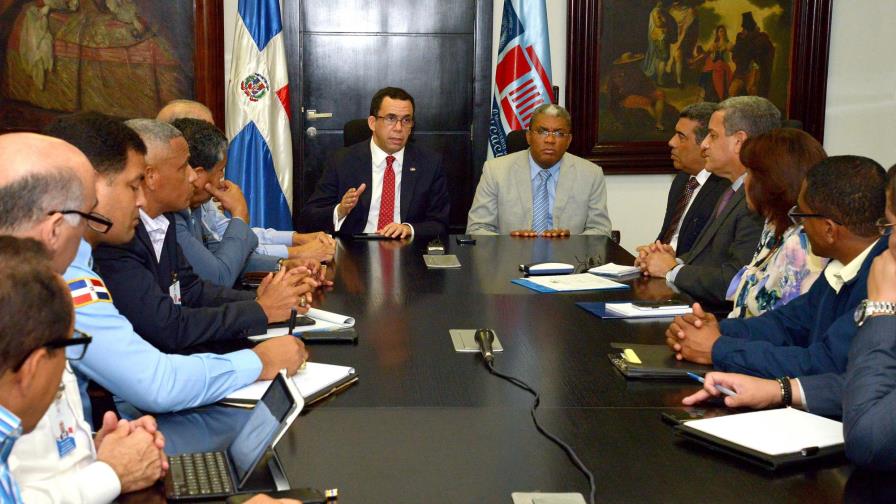 Ministerio de Educación activa plan de contingencia escolar ante amenaza del huracán Irma Ministerio de Educación activa plan de contingencia escolar ante amenaza del huracán Irma