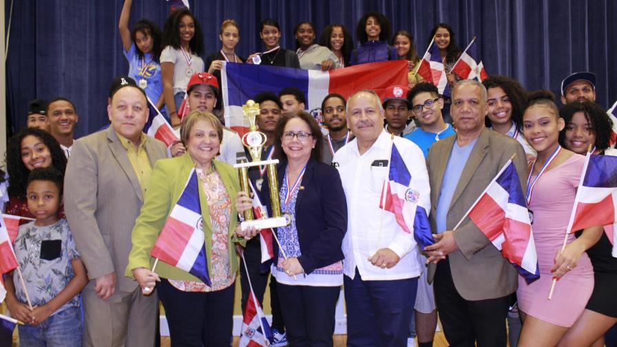 Consulado  en Boston reconoce atletas destacados en Juegos Patrios  