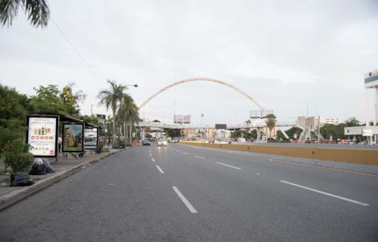 Las calles de Santo Domingo lucen despejadas en víspera de la llegada de Irma Las calles de Santo Domingo lucen despejadas en víspera de la llegada de Irma