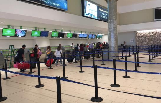 Aeropuerto de Punta Cana recibió primer vuelo luego de Irma