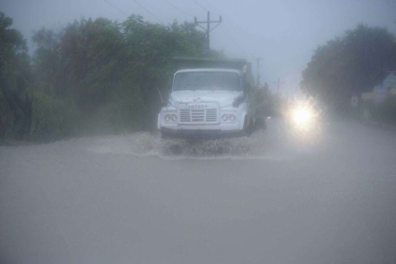 Fotos: lluvias provocadas por huracán Irma afectan pueblos de Valverde