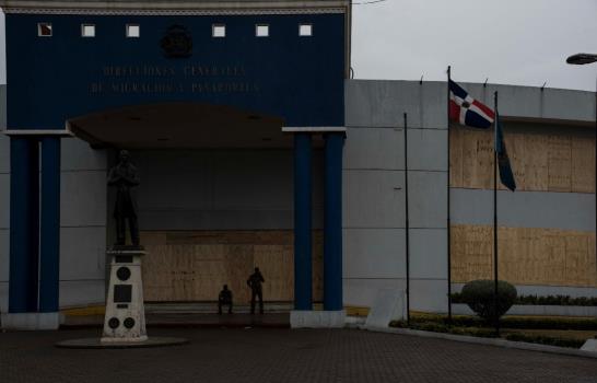 La capital amaneció “cerrada” por huracán Irma