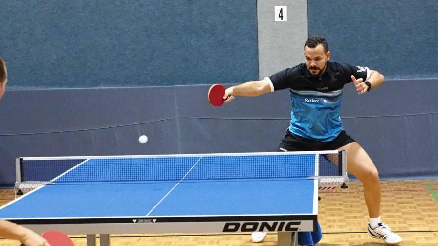 Emil Santos juega en su tercera liga europea Emil Santos juega en su tercera liga europea