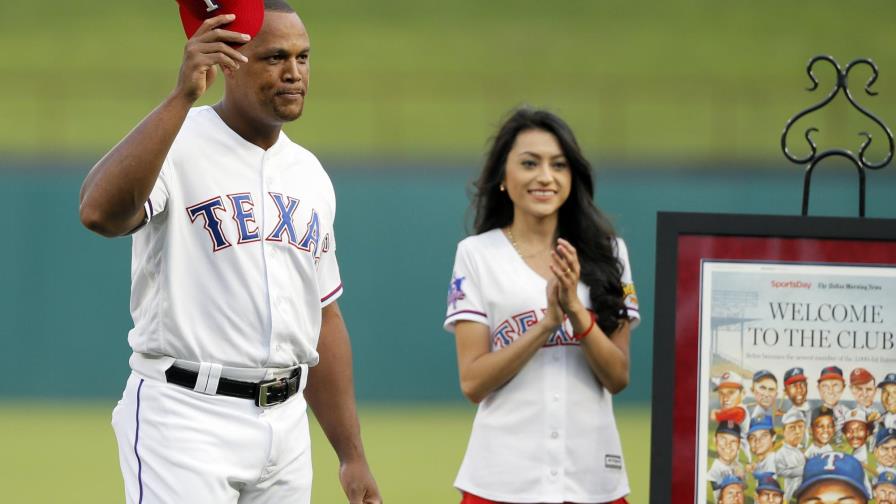 Los Rangers rinden homenaje a Beltré por sus 3.000 hits 