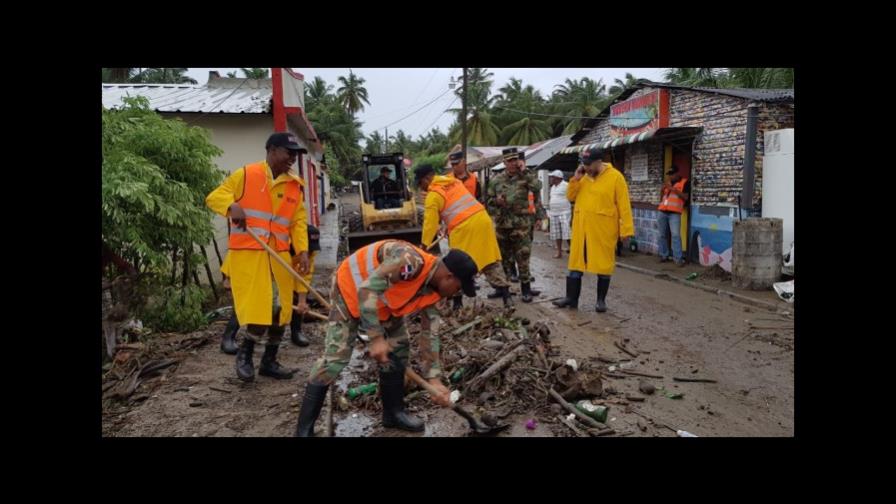 COE mantiene 11 provincias bajo alerta amarilla y verde COE mantiene 11 provincias bajo alerta amarilla y verde