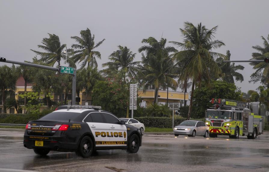 Miami ordena toque de queda ante inminente llegada de Irma a Florida 