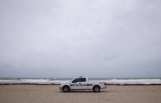 Irma se aleja de Cuba con inundaciones en La Habana al encaminarse a Florida