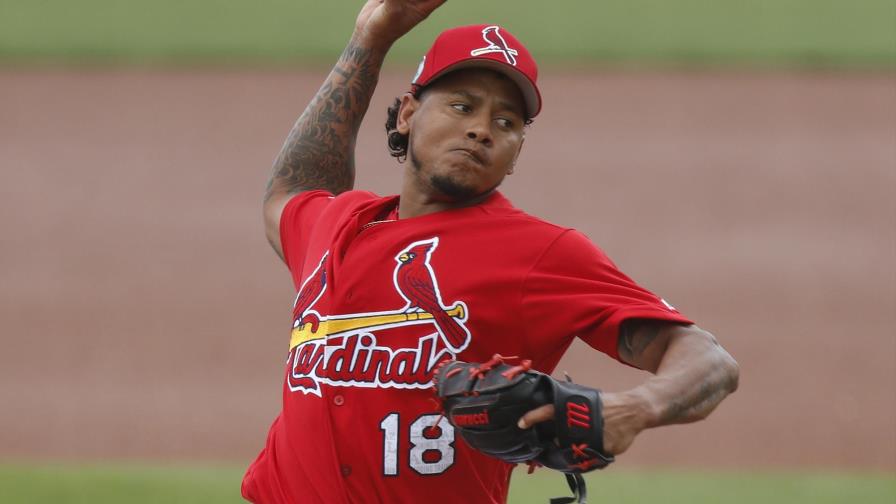 Carlos Martínez sin decisión en victoria de San Luis; llega a 200 ponches