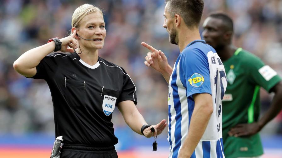 Debutó en Bundesliga la primera mujer árbitro
