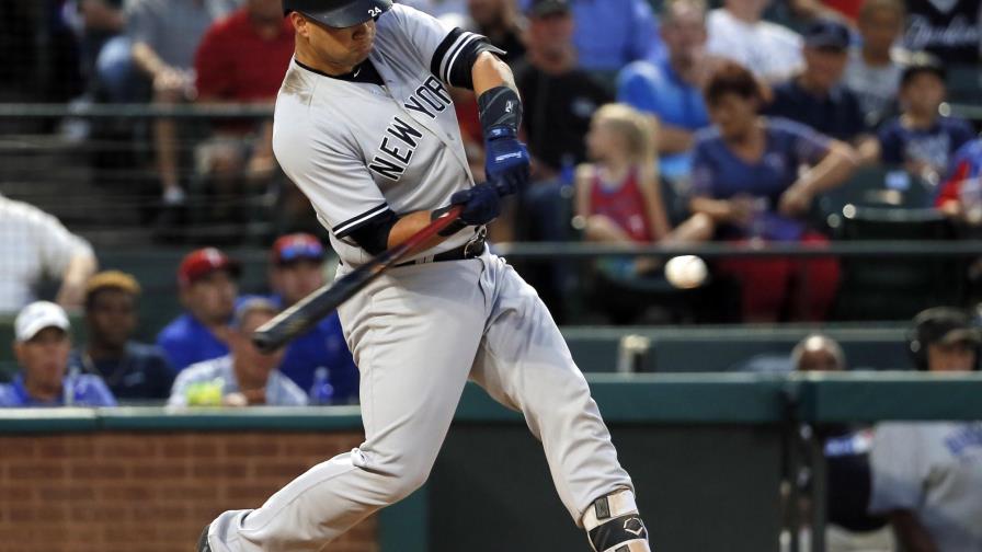 VÍDEOS: Gary Sánchez dispara dos jonrones y llega a 30 en la paliza de los Yanquis a Rangers