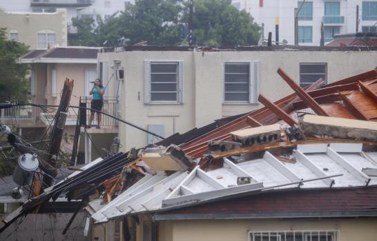 Irma pierde fuerza en Florida pero deja devastación y crisis a su paso