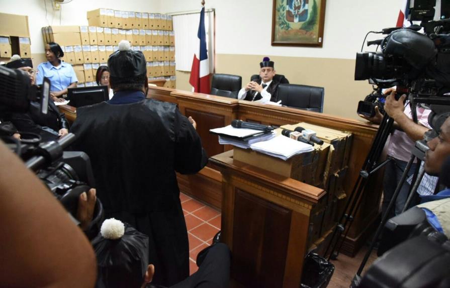 Abogados de Lajún piden otro aplazamiento del caso contra esa empresa