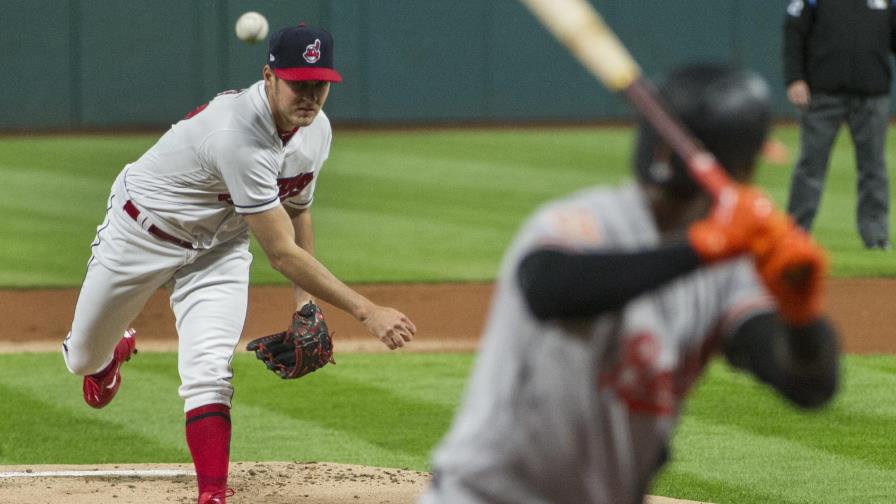 Los Indios superan a los Orioles e hilvanan 18vo triunfo 