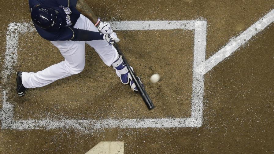 Domingo Santana de 4-3, dos impulsadas, su doble 26; Cerveceros vencen a Cole y Piratas