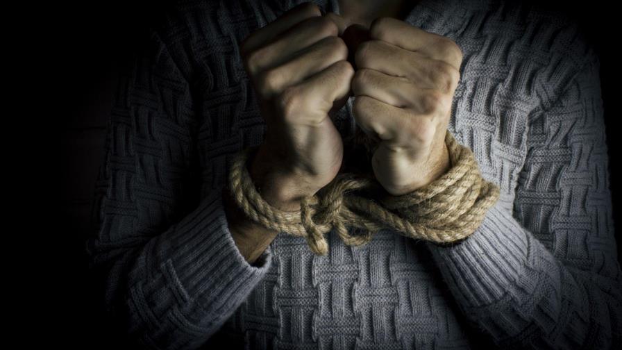 Mujer fingió rapto porque sus padres la quieren obligar a estudiar odontología en Moca Mujer fingió rapto porque sus padres la quieren obligar a estudiar odontología en Moca