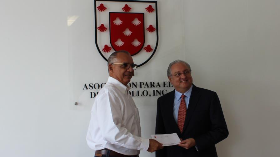 Empresas donan más de RD$15 millones para parque Santiago Empresas donan más de RD$15 millones para parque Santiago