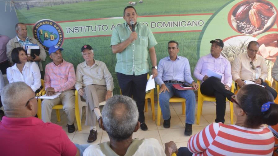 El FEDA financiará la siembra de cinco mil tareas a productores