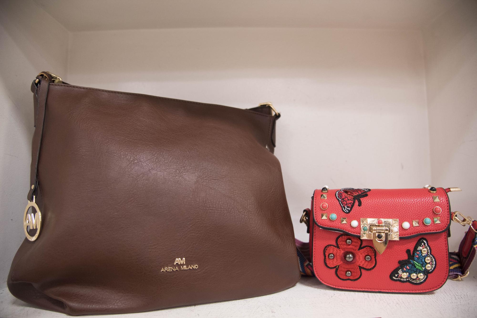 Carteras clásica y vanguardista
