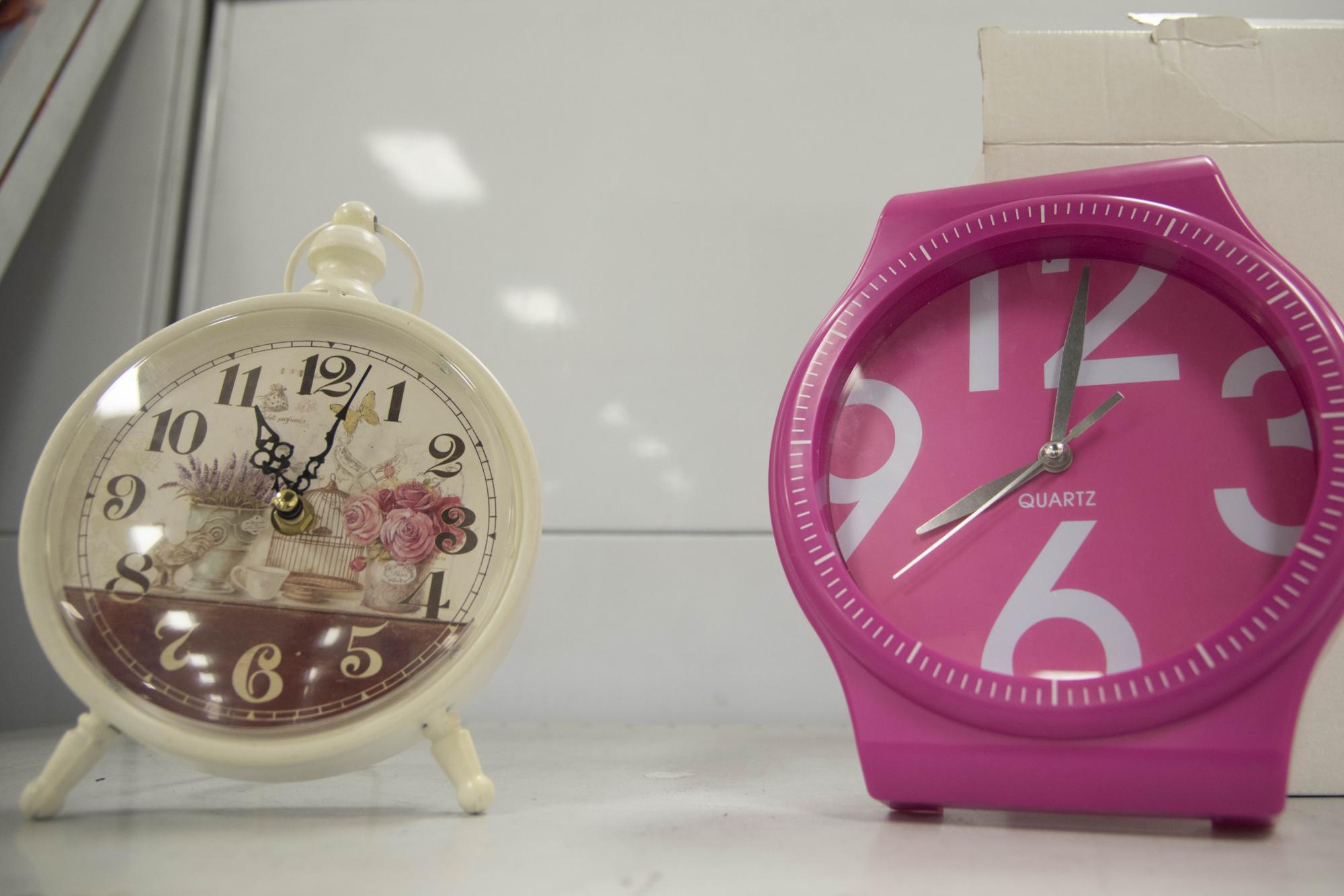Relojes vintage y moderno