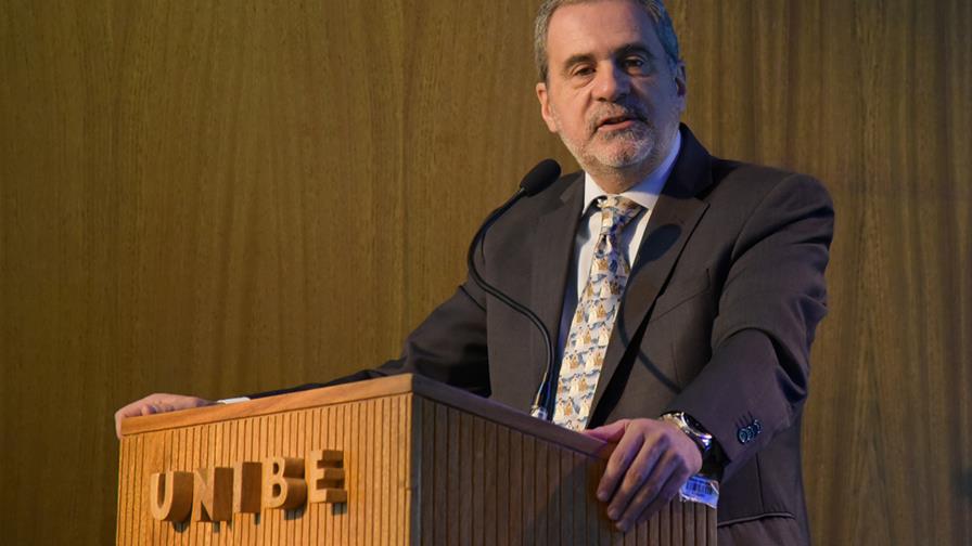 “Limitaciones al partido de gobierno no tienen que ver con el sistema de primarias”