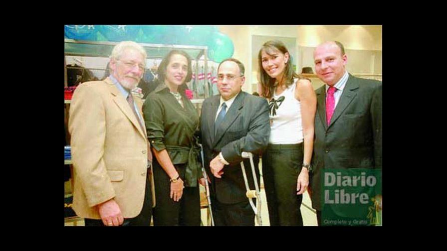 Inauguran franquicia de EPK en Plaza Central