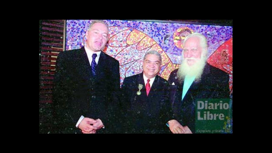 Obras de Cándido Bidó en embajada de Francia