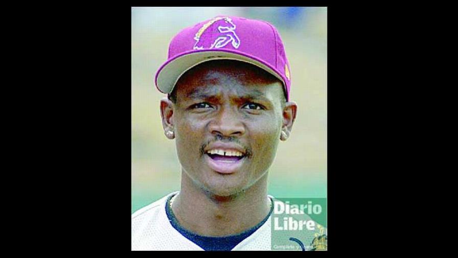 Isabel Girón blanqueó y Manny Aybar salvó