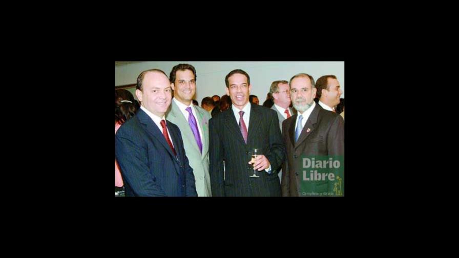 Tony Rivera inaugura empresa en La Vega