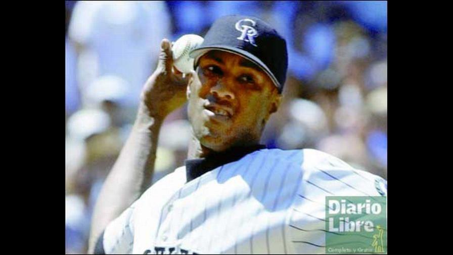 Pedro Astacio regresa a las Grandes Ligas