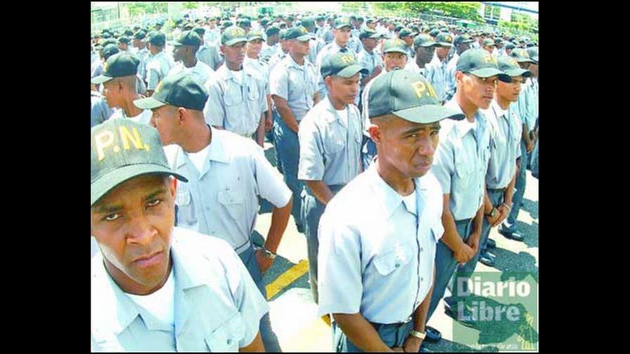En la Policía Nacional la escoba ya no barre también como antes