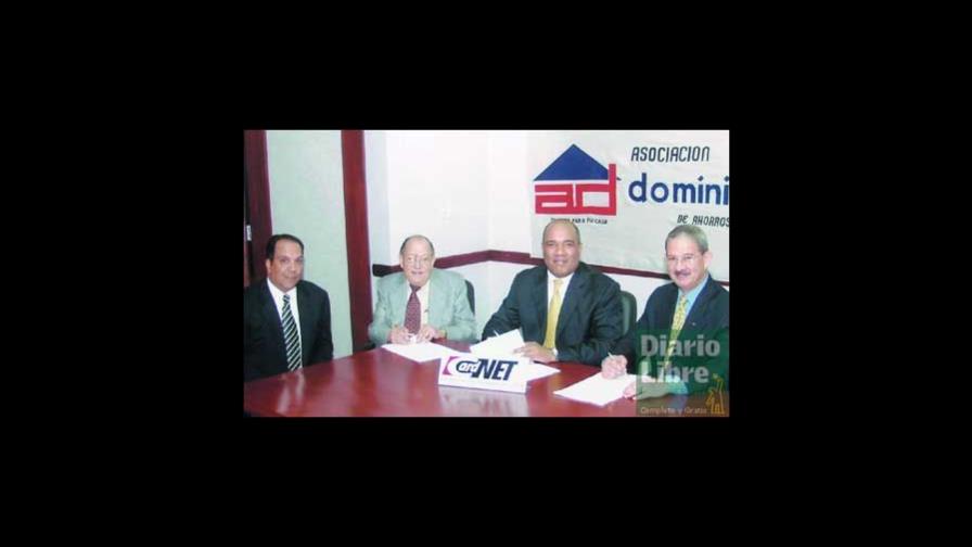 Entidad bancaria y CarNet firman acuerdo