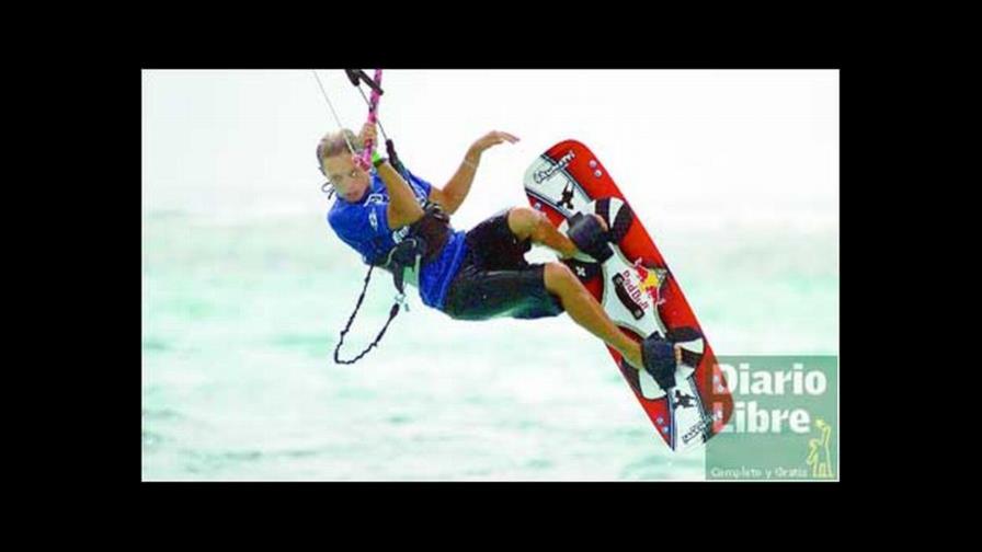 Susi Mai se destaca en Mundial de Kitesurf