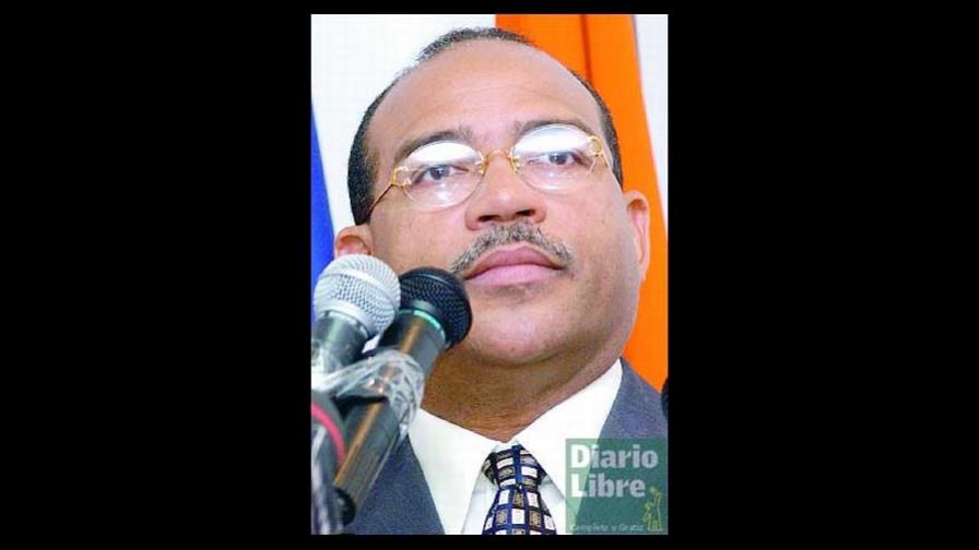 Hay 50 mil impedimentos de salir del país por deudas y otros casos