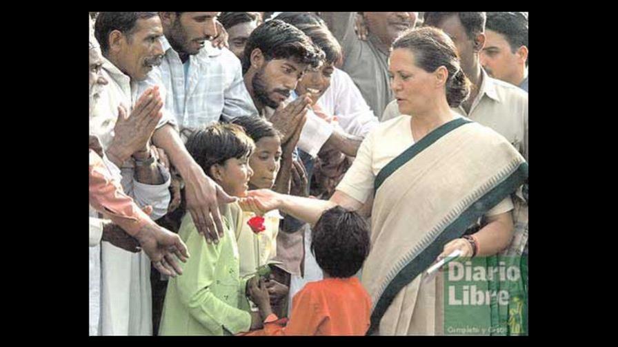 Sonia Gandhi logra apoyo para ser primera ministra