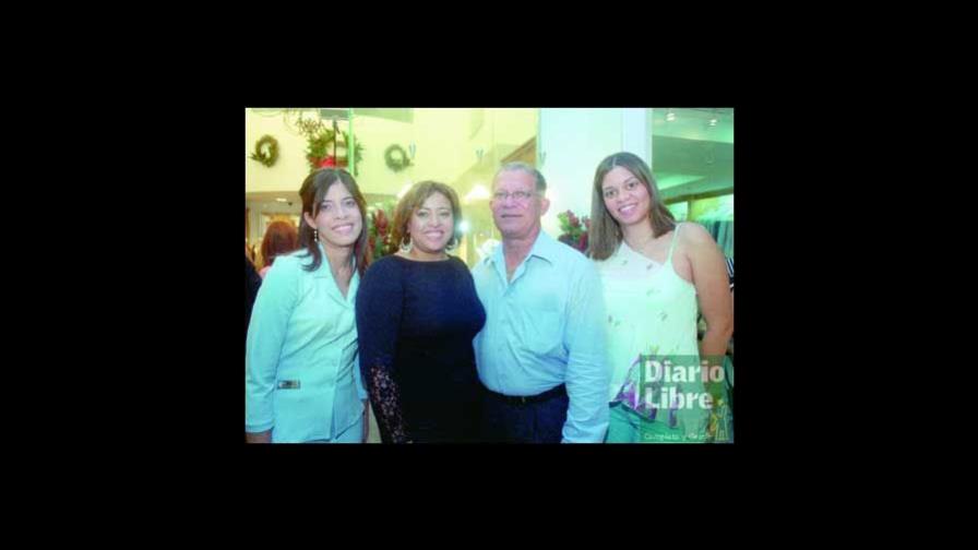 Joyería Gold Center celebra quinto aniversario Joyería Gold Center celebra quinto aniversario